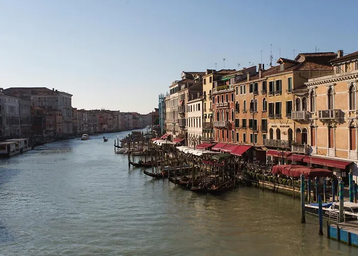 Riva Del Vin Boutique Hotel
